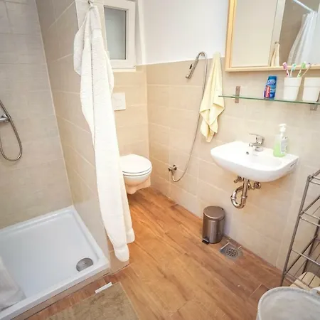 Holiday home House Lucy Crveni Vrh