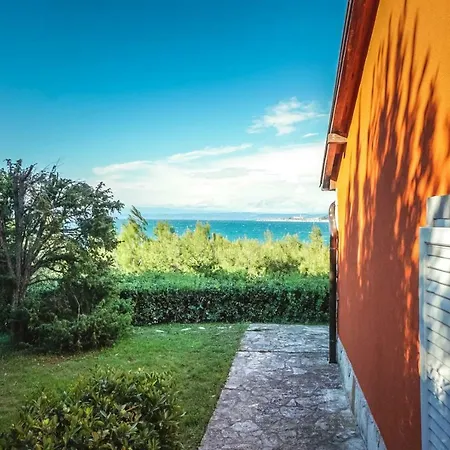 Holiday home House Lucy *
