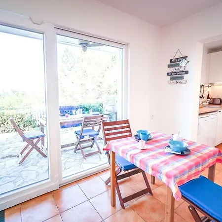 House Lucy בית נופש